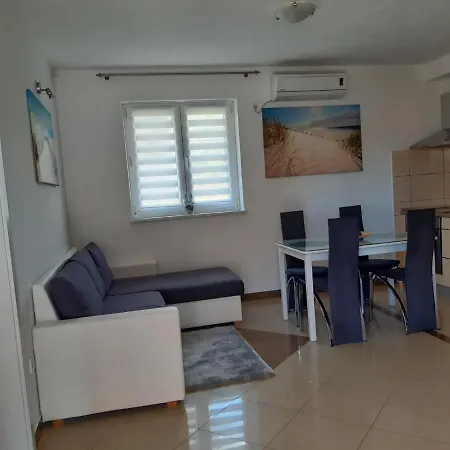Guest house Sonja 4*