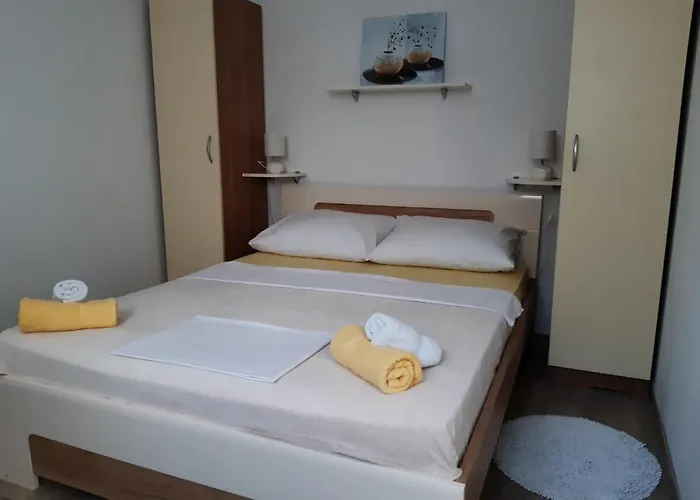 Sonja 4*